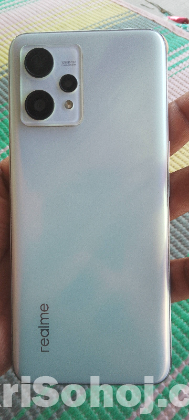 রিয়েলমি 9